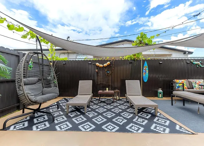 New 2Bedroom 2Bath House With Private Backyard & Jacuzzi